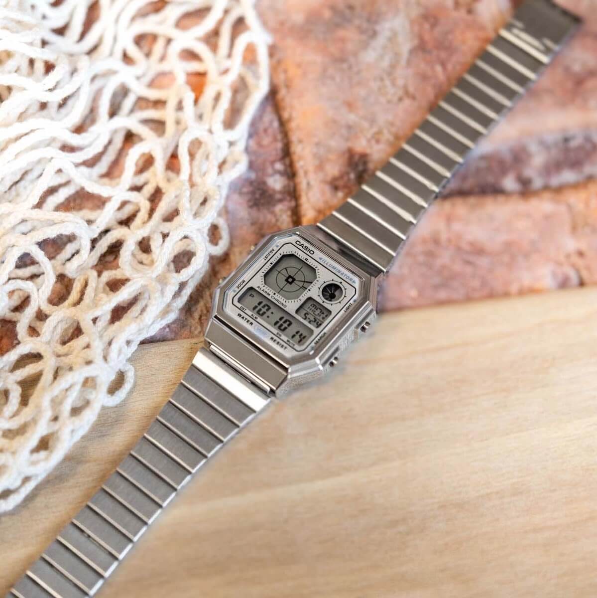 WW3081 Casio Vintage World Time Digital Chain Watch A130WE-7ADF