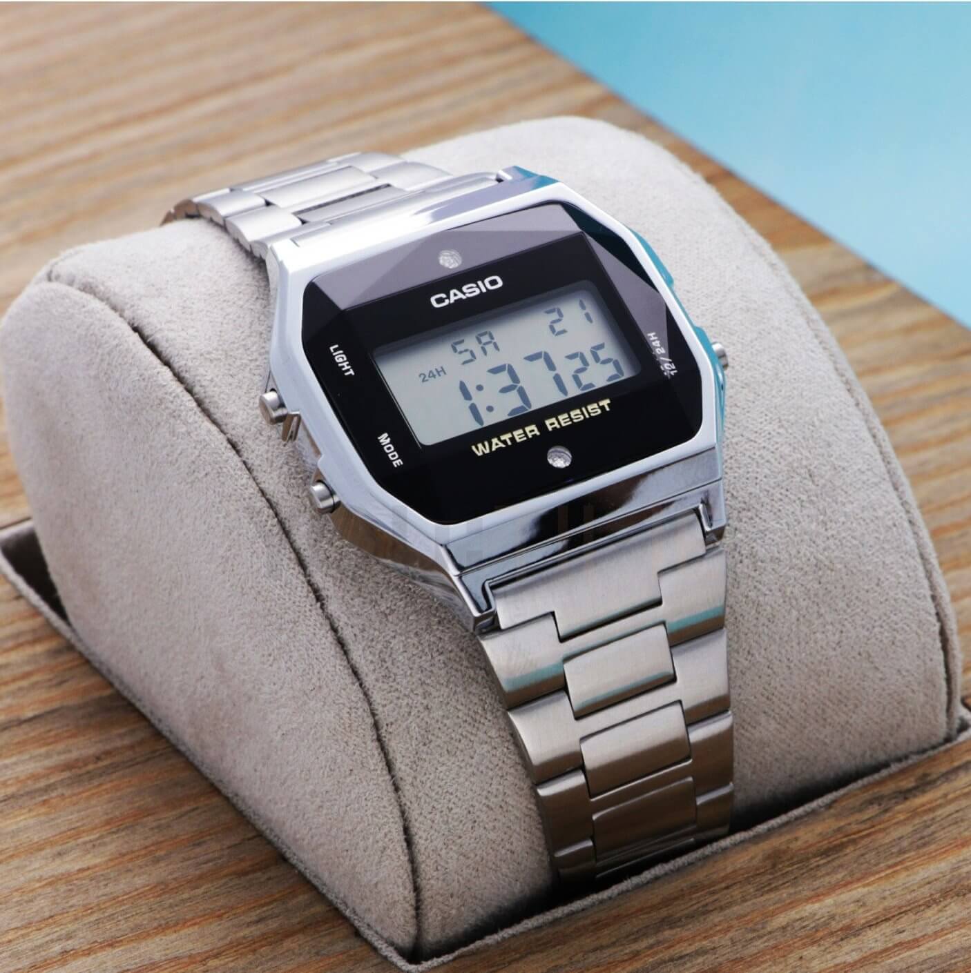 WW1393 Casio Vintage Diamond Digital Chain Watch A158WEAD-1DF