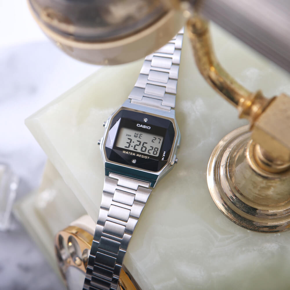 WW1393 Casio Vintage Diamond Digital Chain Watch A158WEAD-1DF