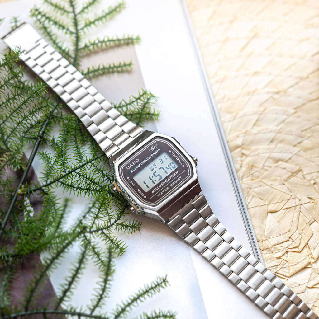 WW2869 Casio Vintage Illuminator Digital Chain Watch A168WA-5AYDF