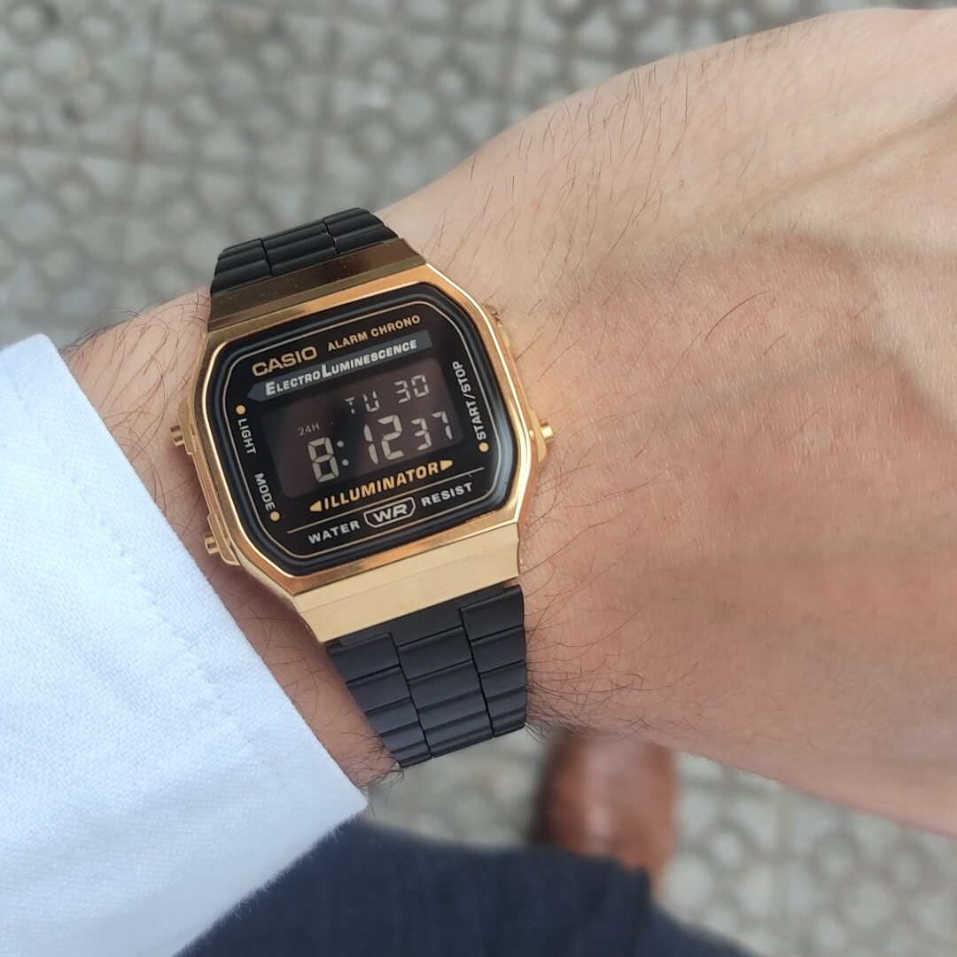 WW1881 Casio Vintage Illuminator Digital Chain Watch A168WEGB-1BDF