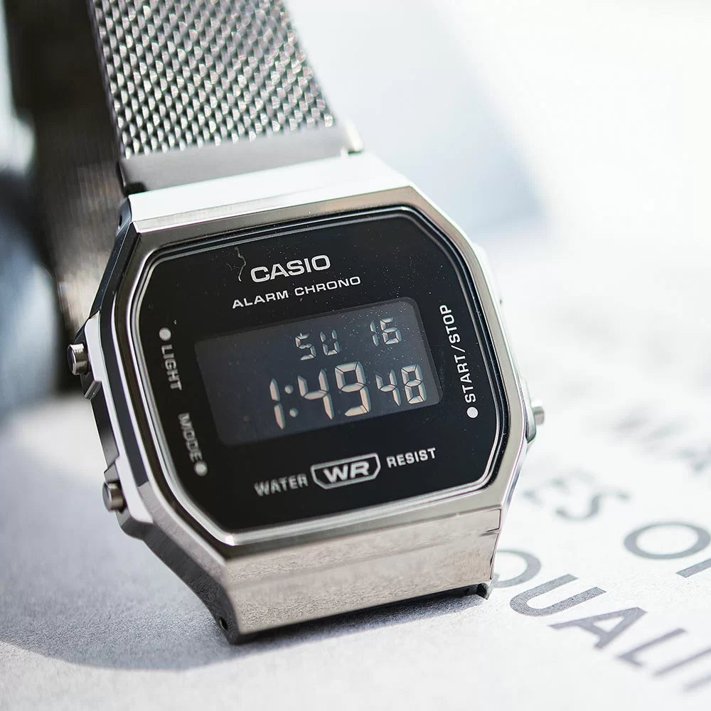 WW1888 Casio Vintage Illuminator Digital Mesh Chain Watch A168WEMB-1BDF