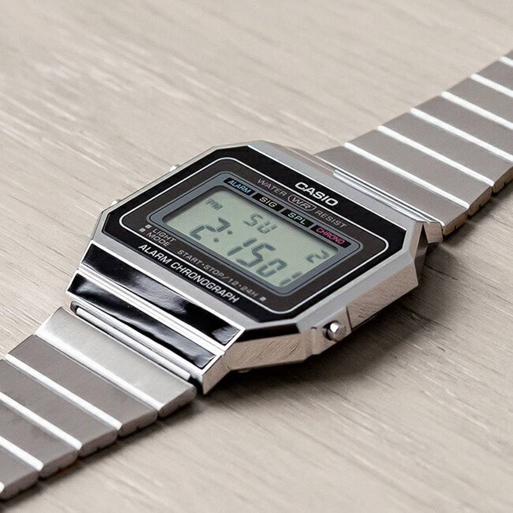 Casio A700W-1ADF Vintage Super Slim Digital Chain Watch description image 3