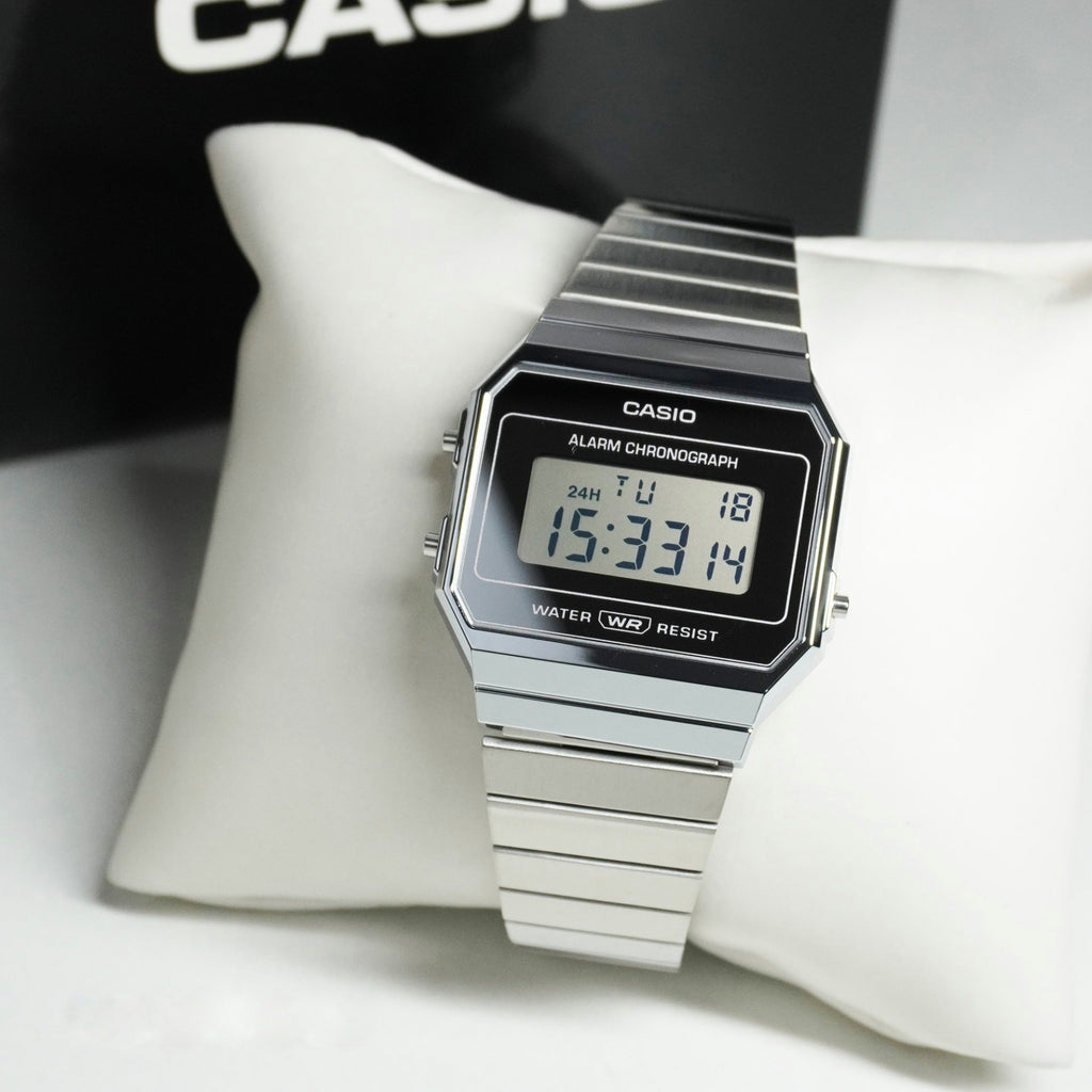 WW2893 Casio Vintage Super Slim Digital Chain Watch A700WEV-7ADF