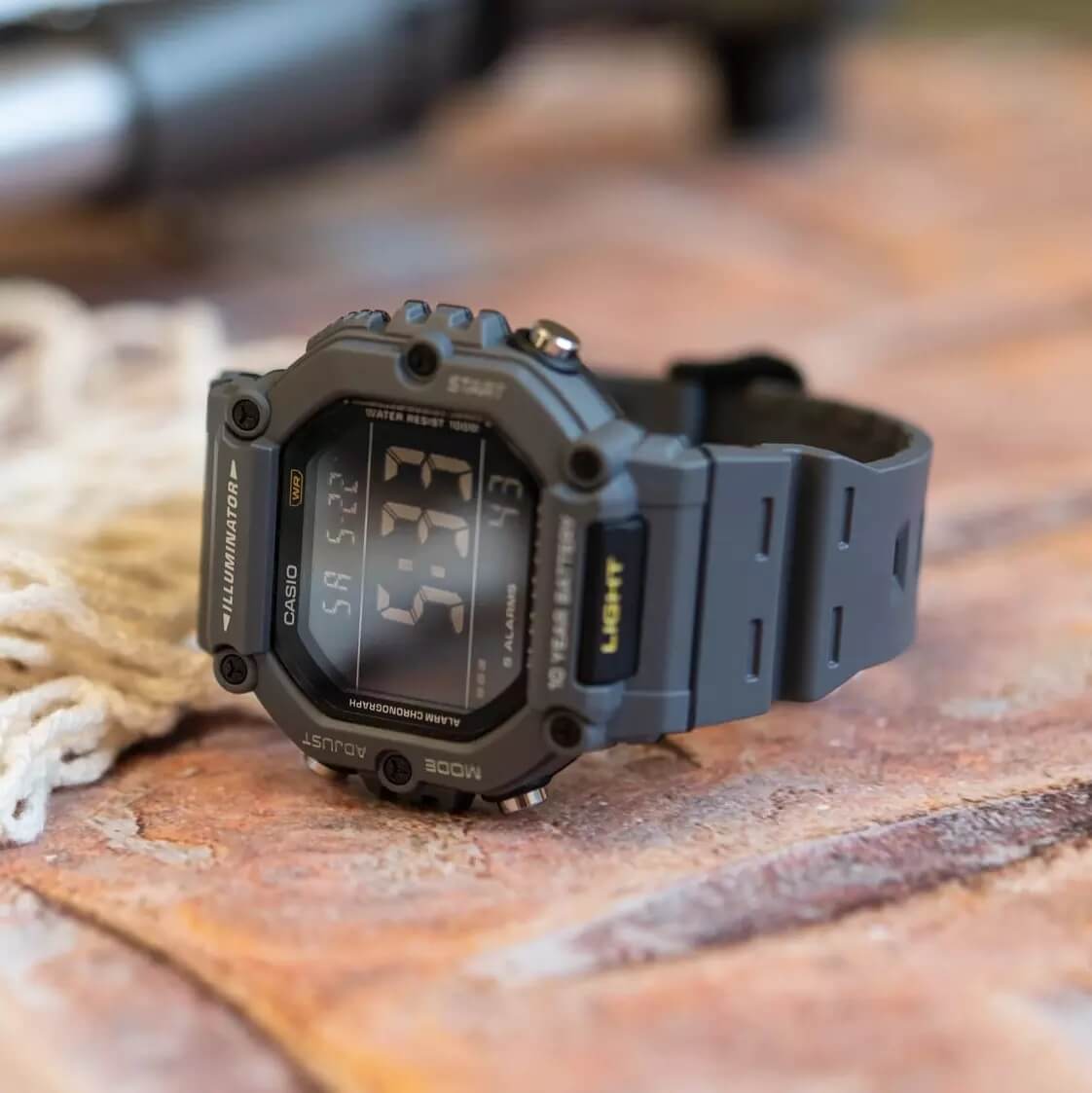 WW2998 Casio Youth Dual Time Digital Resin Belt Watch AE-1600H-8BVDF