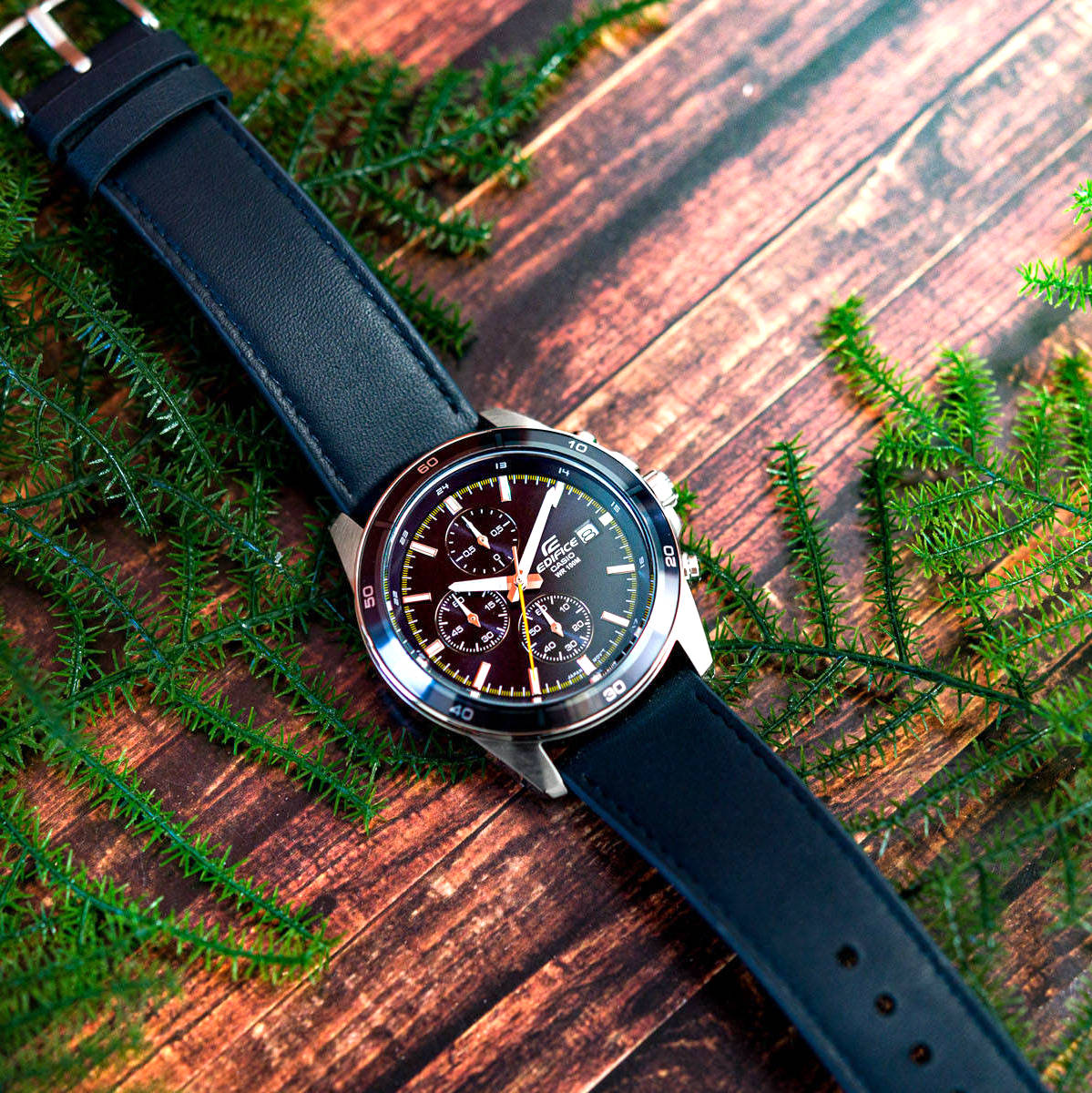 Casio Edifice EFR-526L-2CVUDF Watch