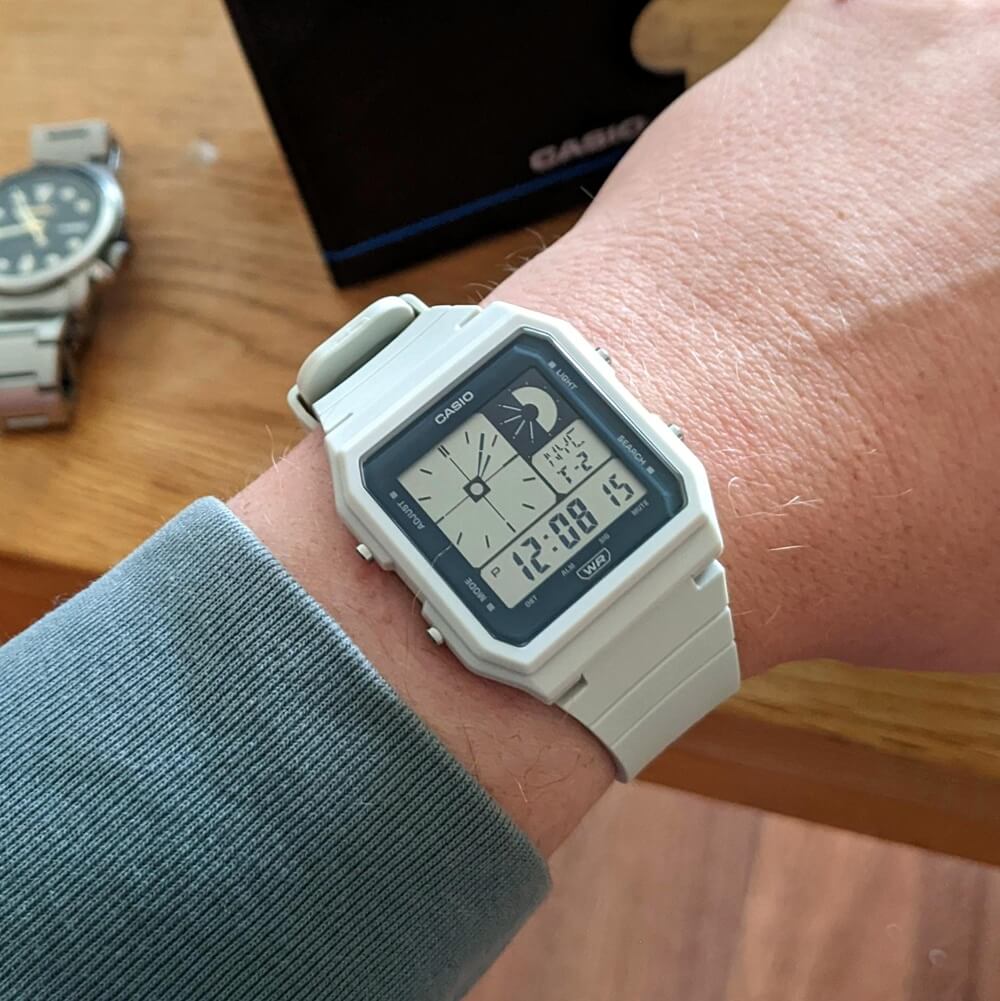 WW3143 Casio Pop Digital Resin Belt Watch LF-30W-8ADF