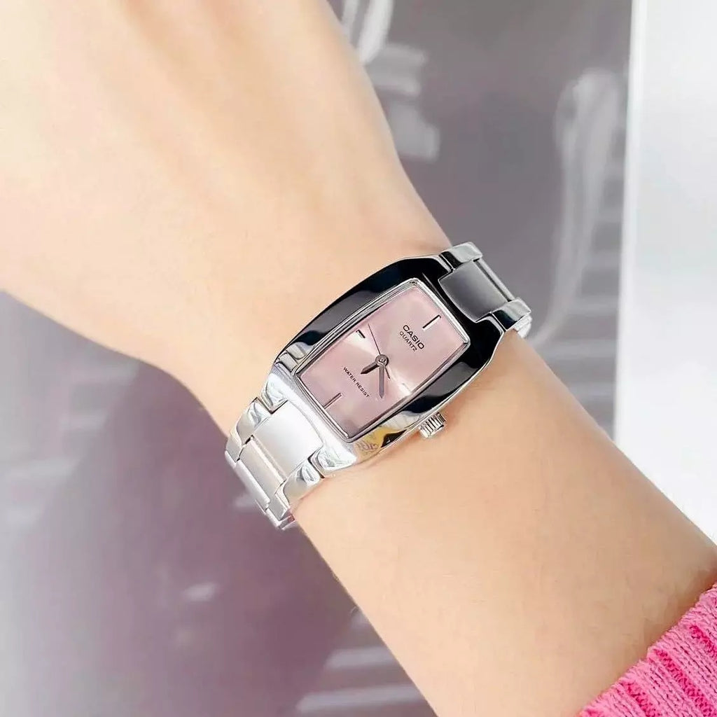 WW2480 Casio Standard Silver Ladies Chain Watch LTP-1165A-4CDF