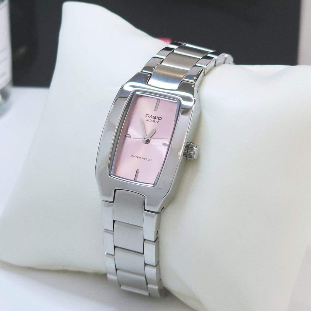 WW2480 Casio Standard Silver Ladies Chain Watch LTP-1165A-4CDF