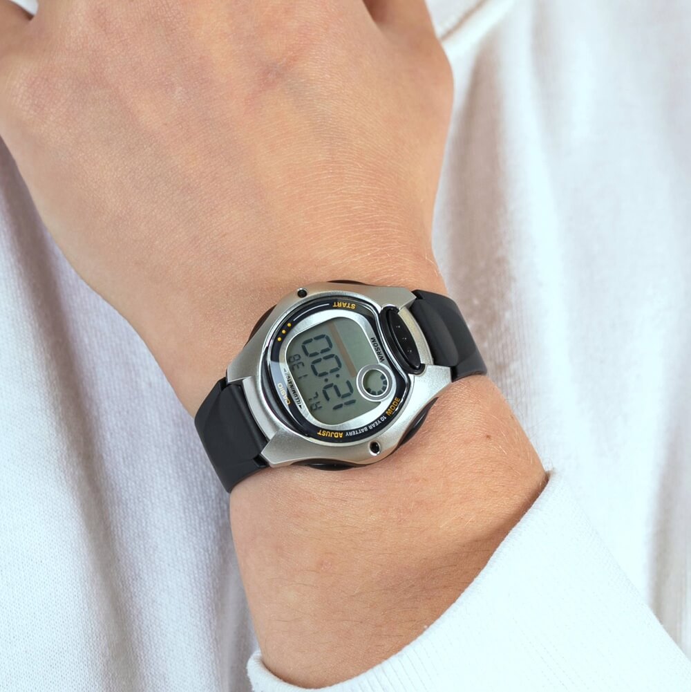 WW2839 Casio Standard Digital Kids Resin Belt Watch LW-200-1AVDF