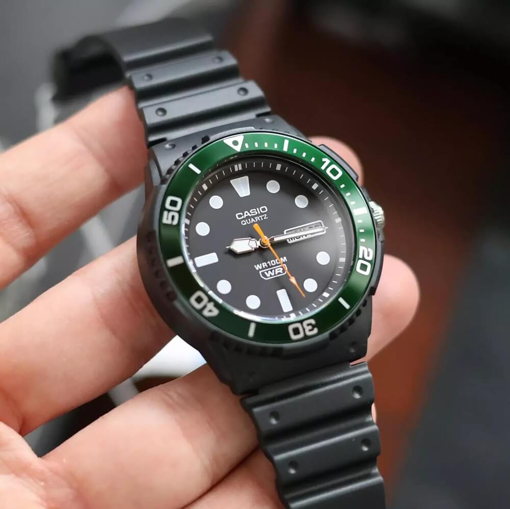 Les montres Casio MRW-230H à lunette tournante désormais disponibles au Royaume-Uni Les montres Casio MRW-230H à lunette tournante désormais disponibles au Royaume-Uni