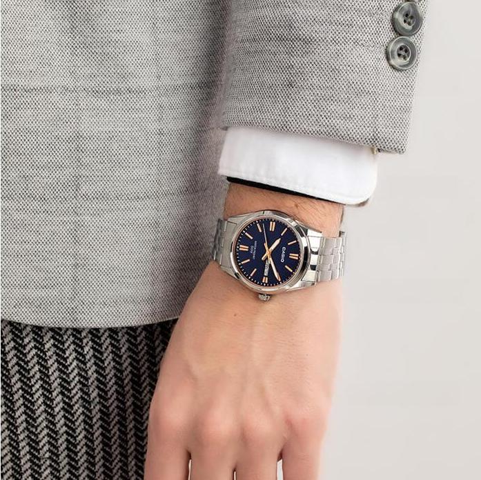 WW1081 Casio Enticer Day Date Chain Watch MTP-1335D-2A2VDF