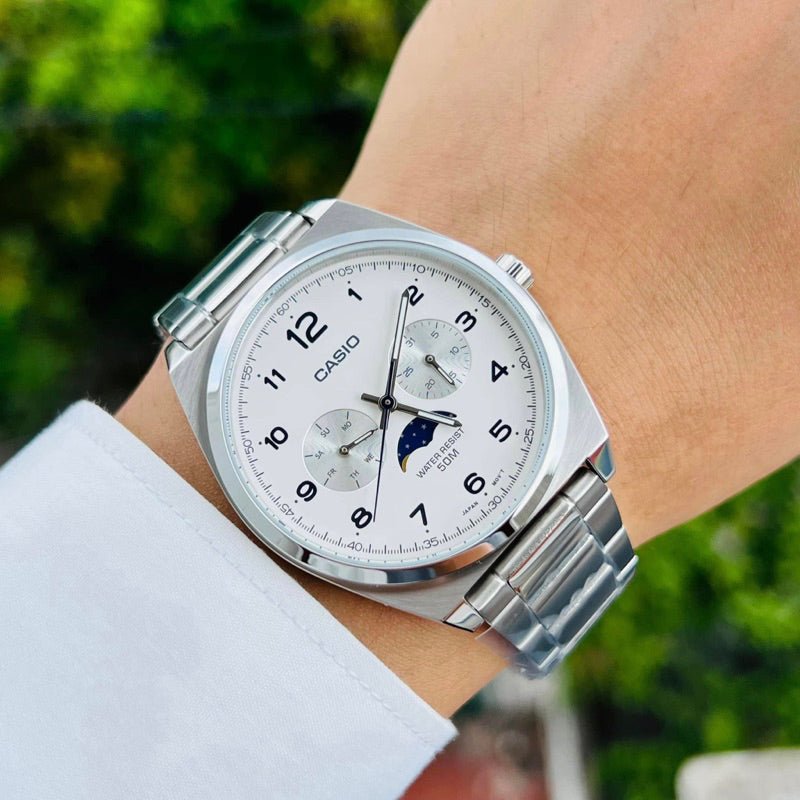 WW2634 Casio Standard Moon Phase Day Date Chain Watch MTP-M300D-7AVDF