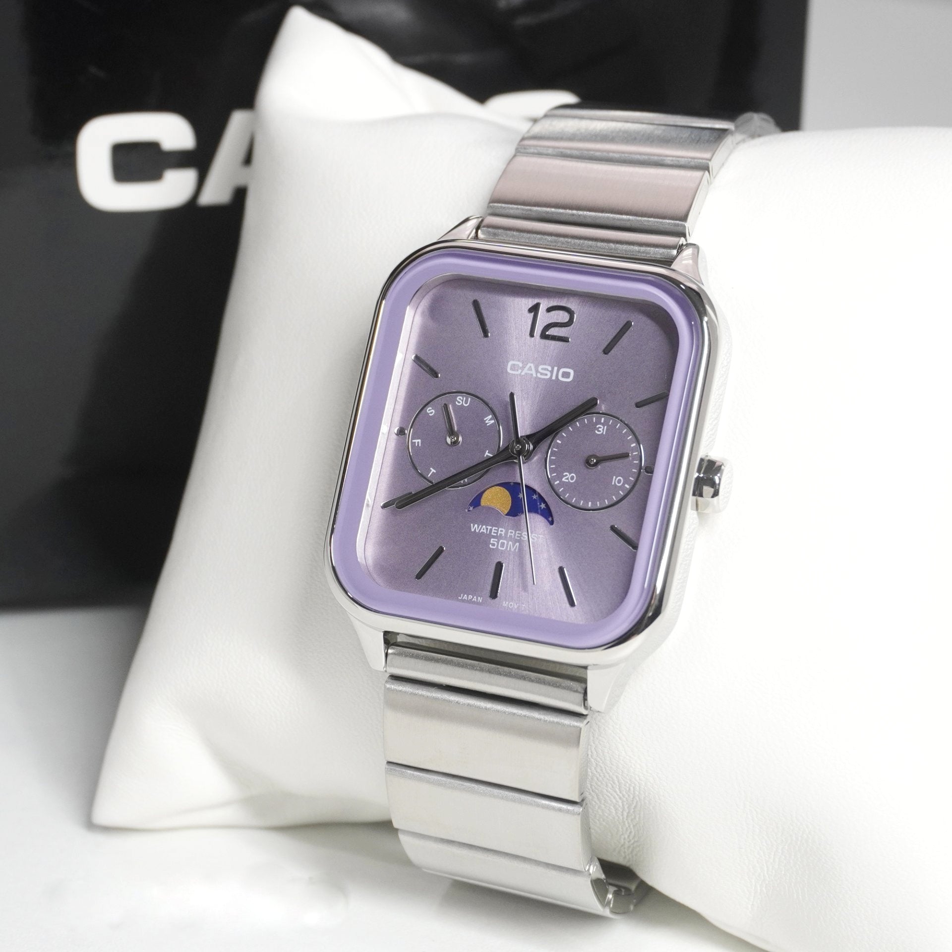 WW2883 Casio Standard Moon Phase Day Date Chain Watch MTP-M305D-6AVDF
