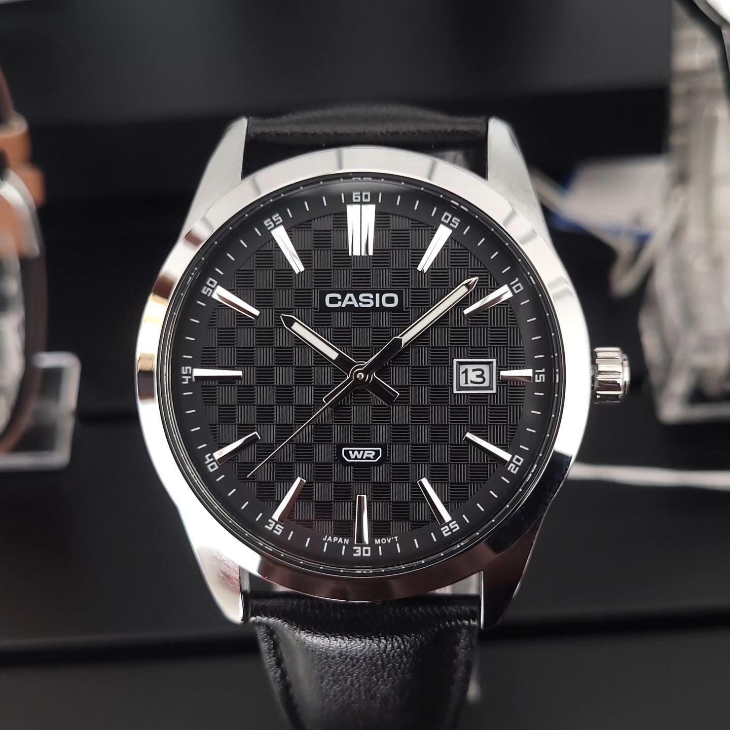 WW2556 Casio Standard Date Belt Watch MTP-VD03L-1AUDF