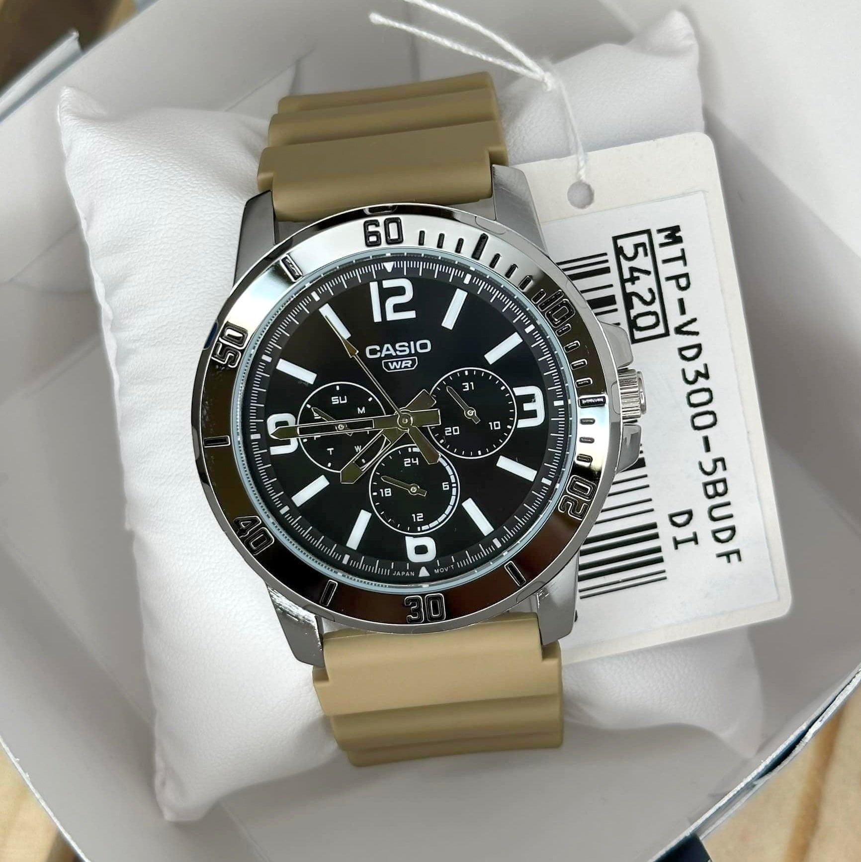 Casio MTP-VD300-5B Men's Watch description image 2