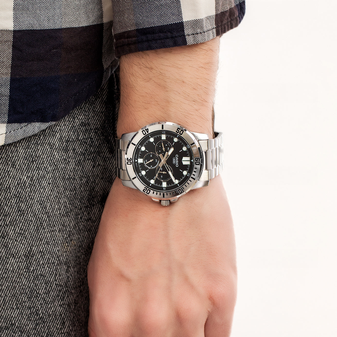 Casio MTP-VD300D-1EUDF Watch
