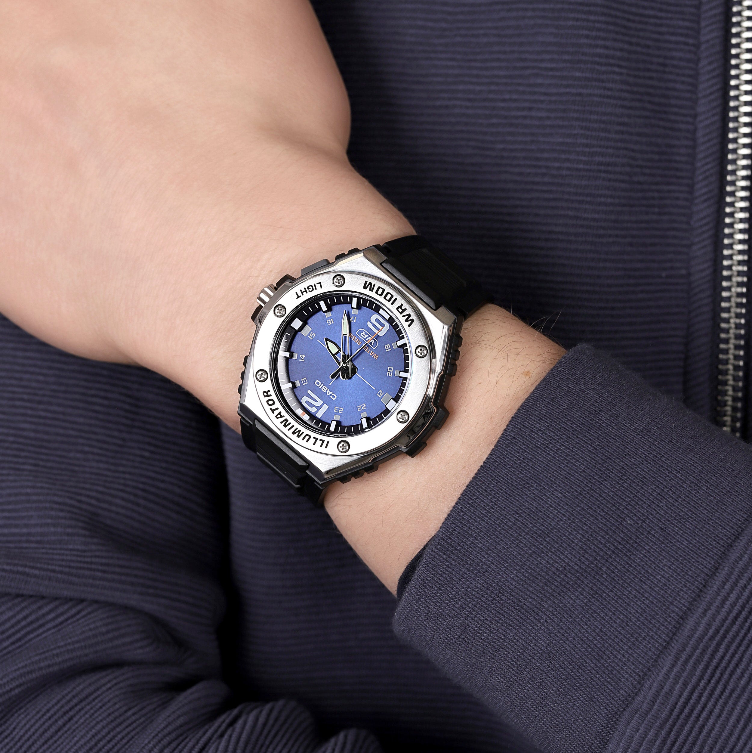 Casio MWA-100H-2AV Men's Watch description image 2