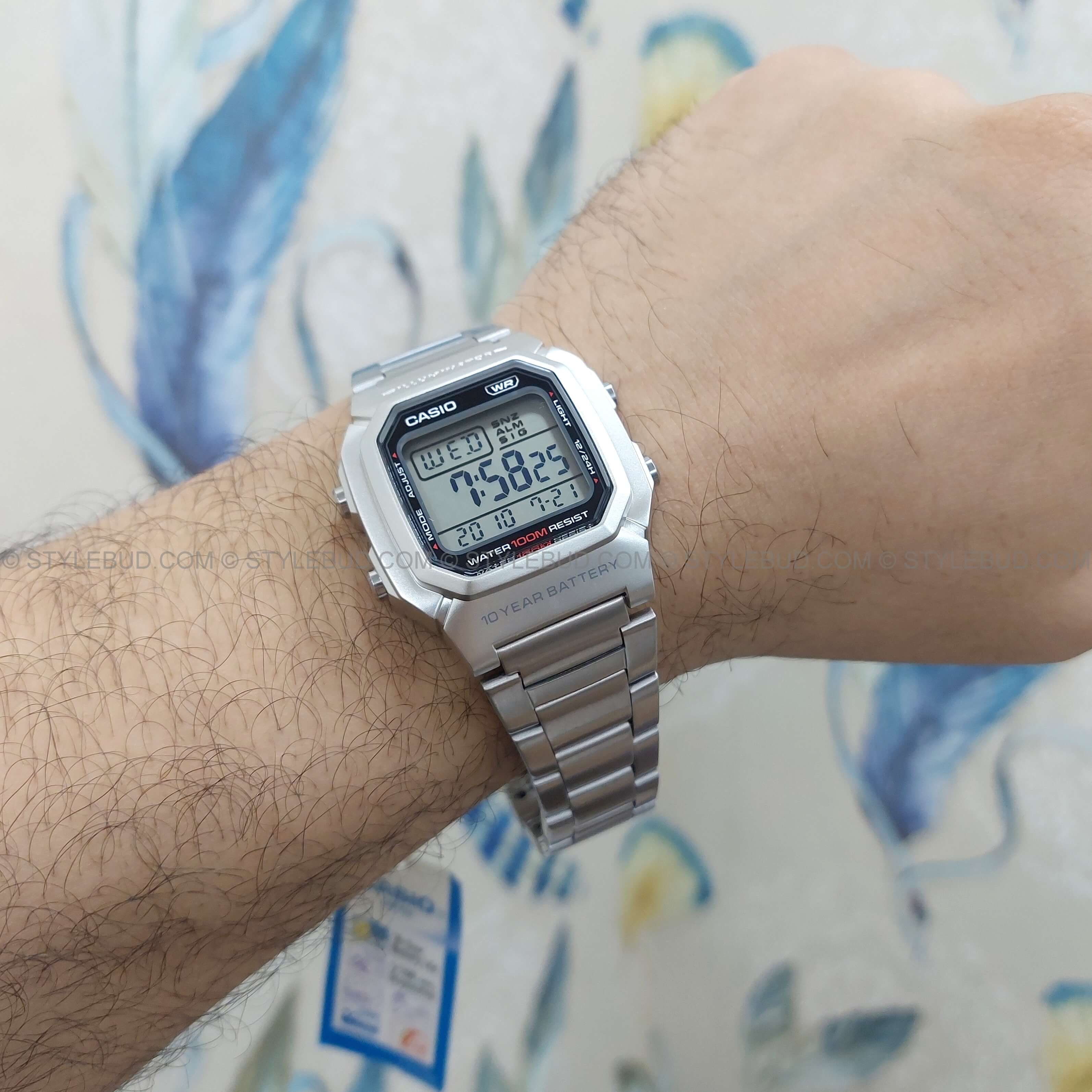 WW2099 Casio Youth Dual Time Digital Chain Watch W-800HD-1AVDF