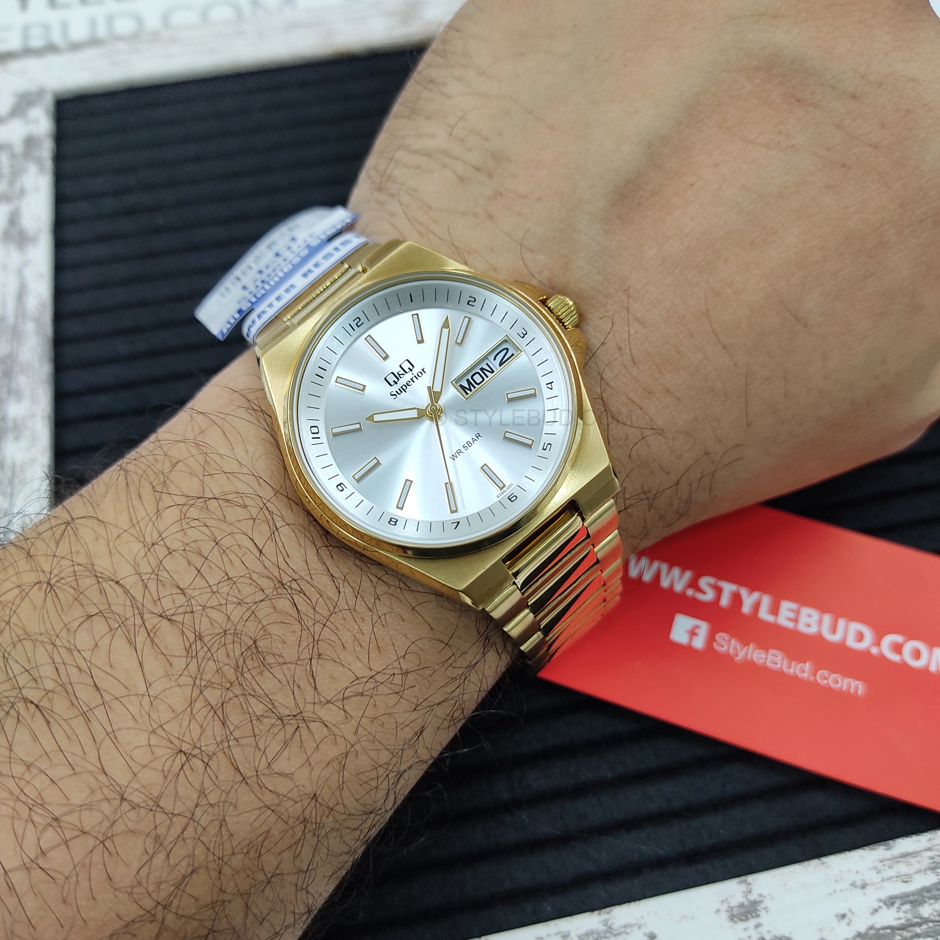 Q&Q Superior S396J001Y Watch