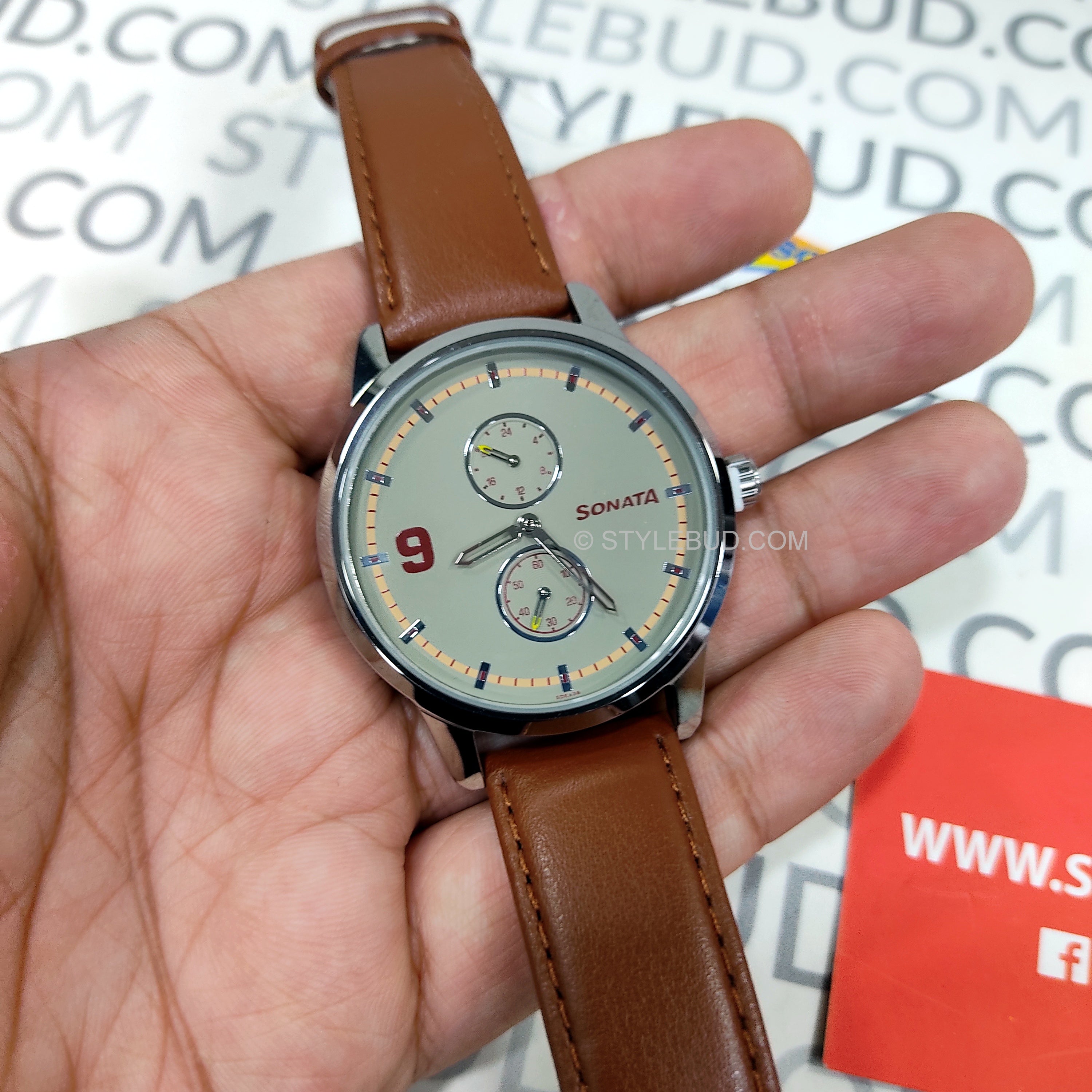 Sonata 7139SL03 Watch