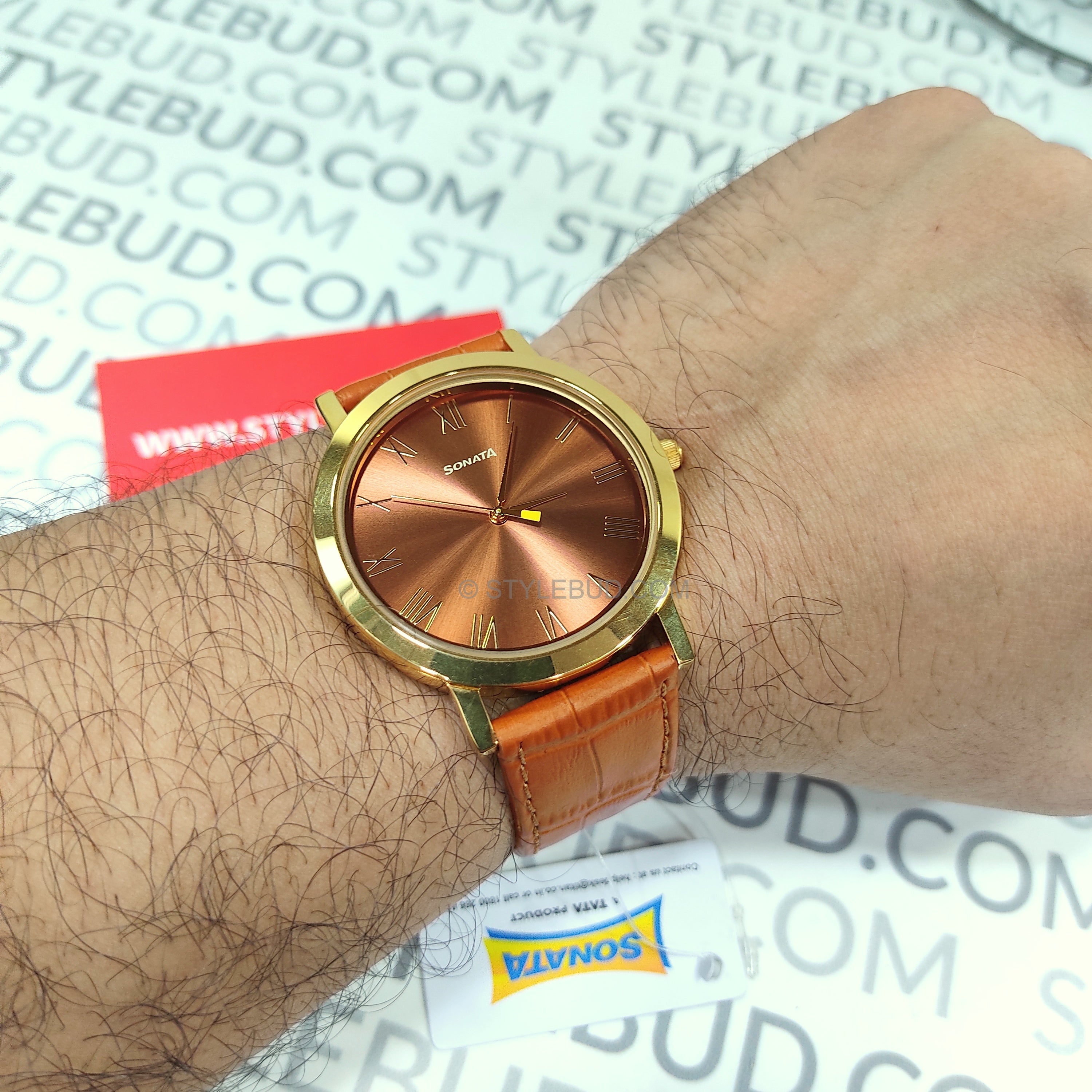 Sonata 77108YL02 Watch