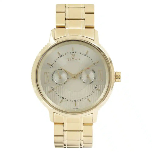 Titan 1743YM01 Watch