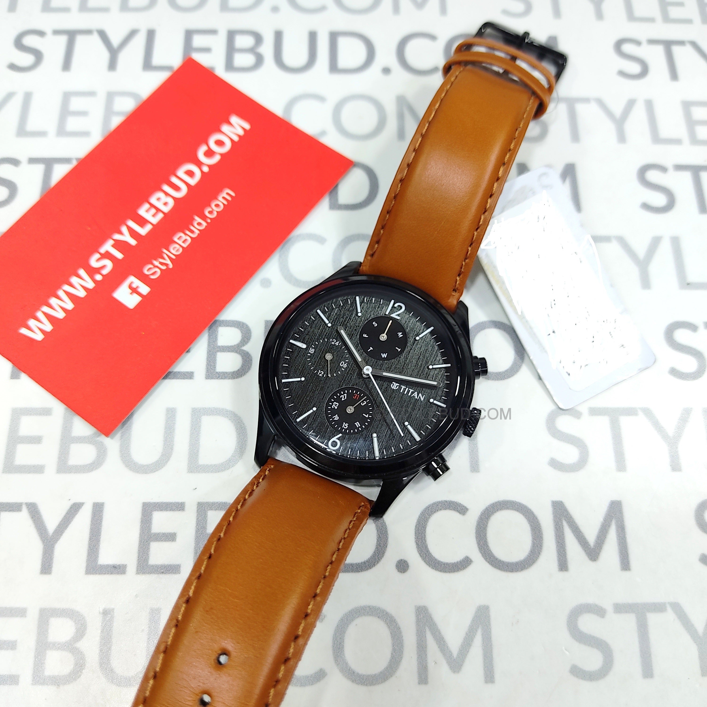 Titan 1805NL02 Watch