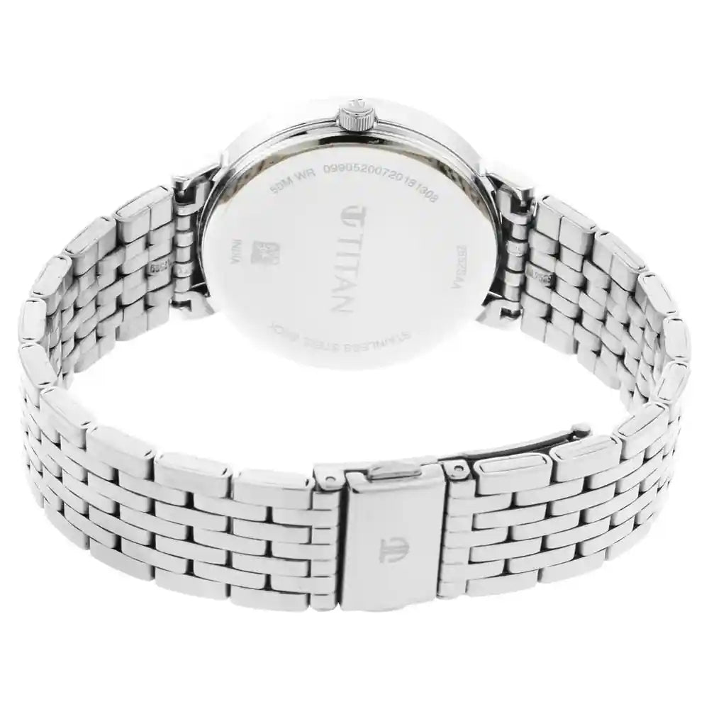 Titan 2652SM02 Watch