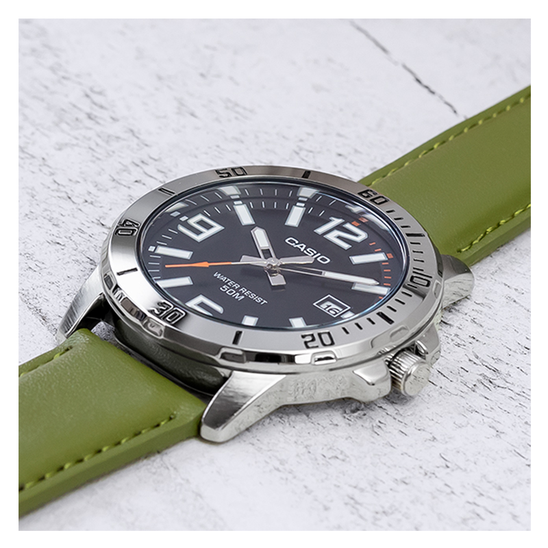 WW1136 Casio Enticer Date Silver Belt Watch MTP-VD01L-3BVUDF