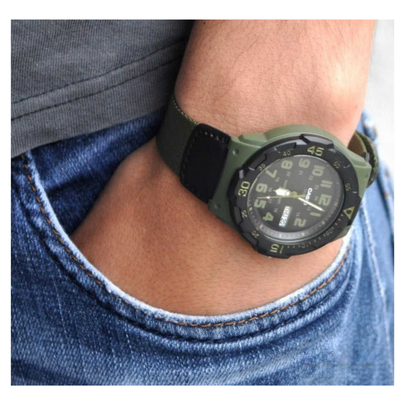 WW1256 Casio Youth Day Date Nylon Belt Watch MRW-200HB-3BVDF
