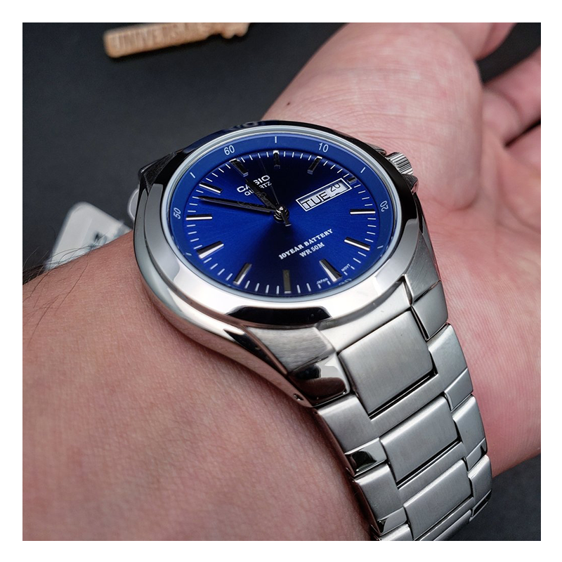 WW0257 Casio Enticer Day Date Stainless Steel Chain Watch MTP-1228D-2AVDF