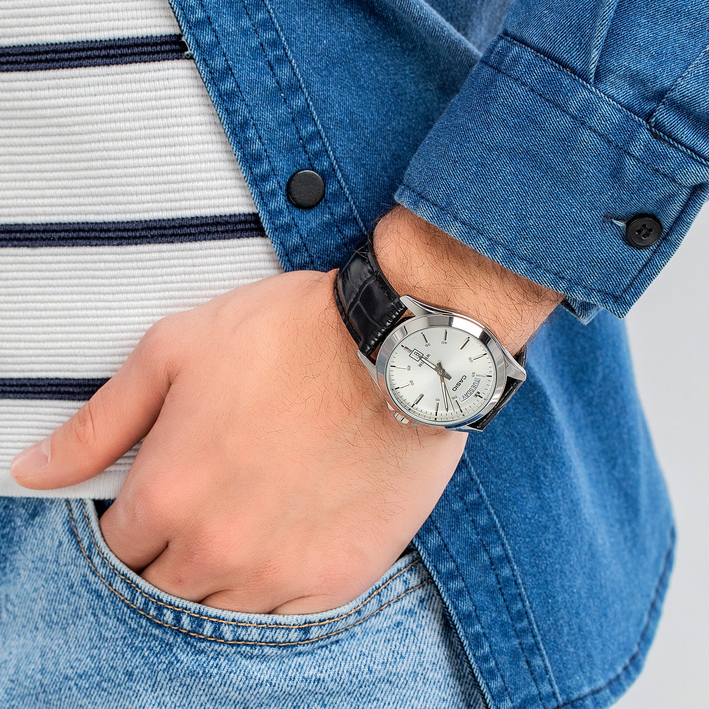 Casio MTP-1370L-7AVDF Watch