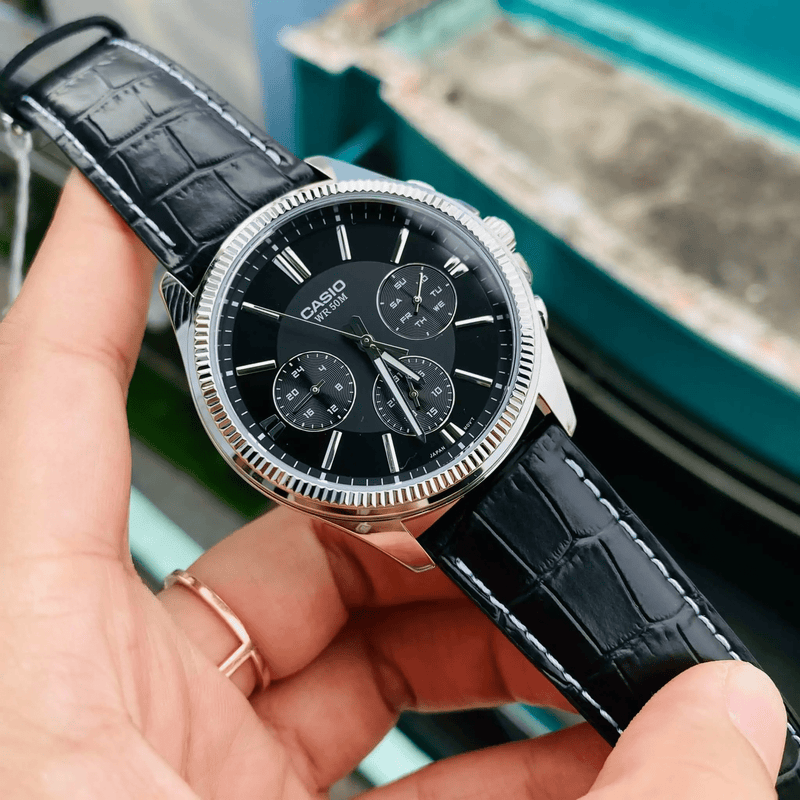 Casio MTP-1375L-1AVDF Watch