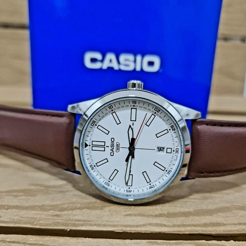 WW1606 Casio Enticer Date Silver Belt Watch MTP-VD02L-7EUDF