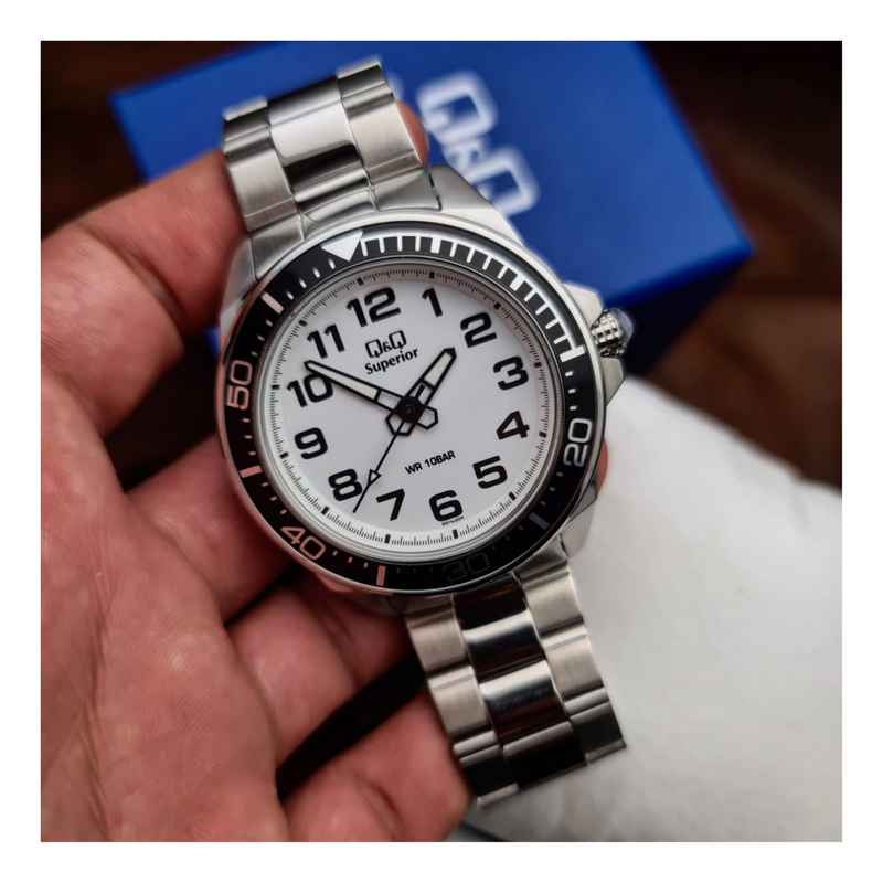 Q&q stainless steel back sales water resistant 10 bar